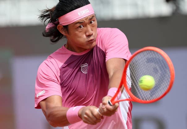 (260506) -- ROME, May 6, 2026 -- Zhang Zhizhen hits a return during the men s singles first round match between Zhang Zhizhen of China and Daniel Altmaier of Germany at the ATP, Tennis Herren Italian Open in Rome, Italy, May 6, 2026. ) (SP)ITALY-ROME-TENNIS-ATP-ITALIAN OPEN-ZHANG ZHIZHEN VS DANIEL ALTMAIER LixJing 