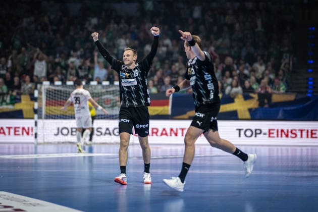 Handball Berlin 06.05.2026 Saison 2025 2026 Championsleague Champions League Männer, Herren Viertelfinale Rückspiel Füchse Berlin - One Veszprem HC Jubel Füchse Mathias Gidsel (Füchse Berlin, No.19) Max Darj (Füchse Berlin, No.05)