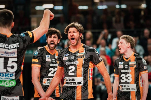 VBL: SVG Lüneburg vs. Berlin Recycling Volleys, 06.05.2026 Matthew Knigge (Berlin Recycling Volleys, 2) jubelt; Volleyball Bundesliga, Playoffs, Finale, Spiel 3: SVG Lüneburg vs. Berlin Recycling Volleys am 06.05.2026 in der LKH-Arena, Lüneburg Copyright: xBEAUTIFULxSPORTS Tonhäuserx