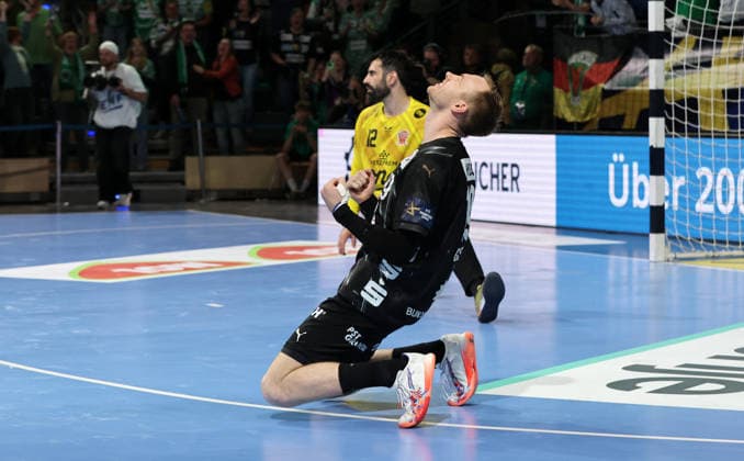 Mathias Gidsel jubelt nach Spielende Freude Emotion Handball CL Championsleague Champions League Herren Viertelfinale Rückspiel Saison 2025 2026 06.05.2026 Füchse Berlin vs. Veszprem HC in der Max Schmeling Halle