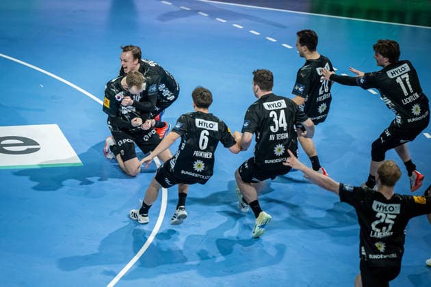 Handball Berlin 06.05.2026 Saison 2025 2026 Championsleague Champions League Männer, Herren Viertelfinale Rückspiel Füchse Berlin - One Veszprem HC Füchse gewinnen im Siebenmeterwerfen Mathias Gidsel (Füchse Berlin, No.19) mit dem entscheidenden Siebenmeter Jubel