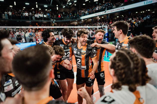 VBL: SVG Lüneburg vs. Berlin Recycling Volleys, 06.05.2026 BR Volleys sind deutscher Meister; Volleyball Bundesliga, Playoffs, Finale, Spiel 3: SVG Lüneburg vs. Berlin Recycling Volleys am 06.05.2026 in der LKH-Arena, Lüneburg Copyright: xBEAUTIFULxSPORTS Tonhäuserx