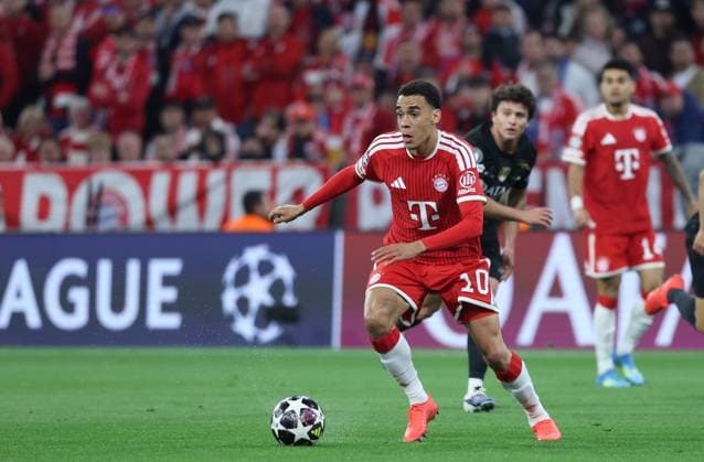 GER, CL Halbfinale FC Bayern Muenchen (GER) vs Paris Saint-Germain (FRA) 06.05.2026, Allianz Arena, München, GER, CL Halbfinale FC Bayern Muenchen (GER) vs Paris Saint-Germain (FRA), im Bild picture shows Jamal Musiala (FC Bayern Muenchen 10) am Ball