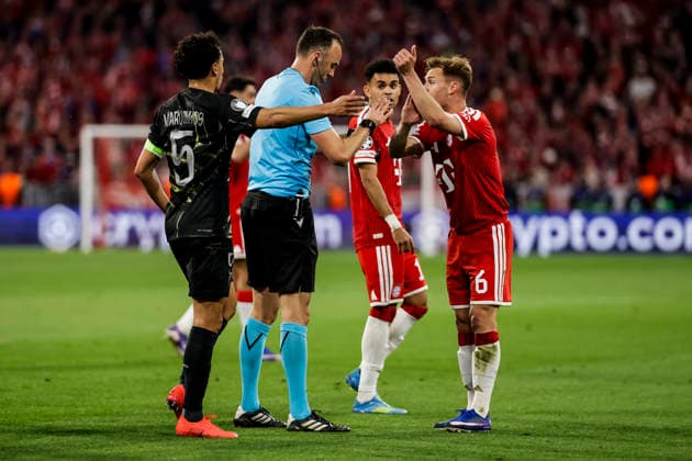 MUNICH, GERMANY - MAY 6: Joshua Kimmich (FC Bayern Muenchen, 6) discusses with referee Joao Pinheiro and Marquinhos (FC Paris Saint-Germain, 5) during the UEFA Champions League Semi-Final between FC Bayern Muenchen vs Paris Saint-Germain at Allianz Arena at Semi-Finals 2nd leg of the UEFA Champions League on May 6, 2026 in Munich, Germany. Bavaria Germany Copyright: xSteffiexWunderlx