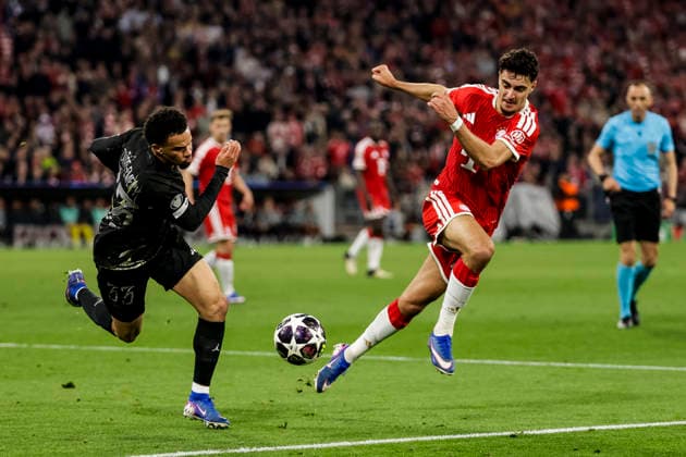 MUNICH, GERMANY - MAY 6: Aleksandar Pavlovic (FC Bayern Muenchen, 45) challenged by Warren Zaire-Emery (FC Paris Saint-Germain, 33) during the UEFA Champions League Semi-Final between FC Bayern Muenchen vs Paris Saint-Germain at Allianz Arena at Semi-Finals 2nd leg of the UEFA Champions League on May 6, 2026 in Munich, Germany. Bavaria Germany Copyright: xSteffiexWunderlx