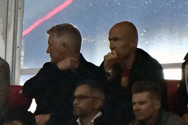 06.05.2026, xemx, Fussball UEFA Champions League 1 2 Finale, FC Bayern Muenchen - Paris St. Germain v.l. Bastian Schweinsteiger Arjen Robben (DFL DFB REGULATIONS PROHIBIT ANY USE OF PHOTOGRAPHS as IMAGE SEQUENCES and or QUASI-VIDEO) Muenchen