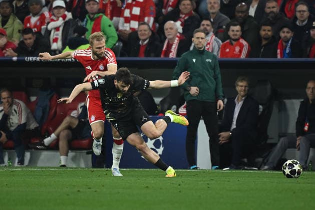 06.05.2026, xemx, Fussball UEFA Champions League 1 2 Finale, FC Bayern Muenchen - Paris St. Germain v.l. Konrad Laimer (FC Bayern Muenchen) Khvicha Kvaratskhelia (Paris St. Germain) Zweikampf, Aktion, action, battle for the ball (DFL DFB REGULATIONS PROHIBIT ANY USE OF PHOTOGRAPHS as IMAGE SEQUENCES and or QUASI-VIDEO) Muenchen