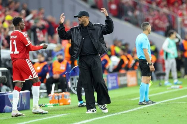 enttaeuschung bei Chef-Trainer Vincent Kompany (FC Bayern Muenchen), FC Bayern Muenchen vs. Paris Saint-Germain, Fussball, UEFA, Champions League, Halbfinale, Rueckspiel, 06.05.2026 Muenchen Bayern Deutschland