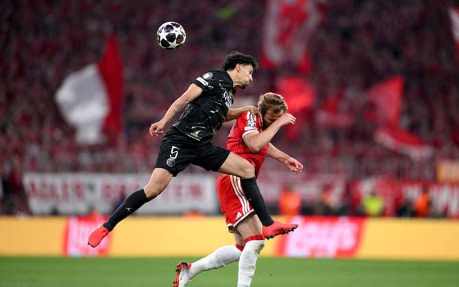 FUSSBALL CHAMPIONS LEAGUE SAISON 2025 2026 Halbfinal Rueckspiel 06.05.2026 FC Bayern Muenchen - Paris Saint-Germain Marquinhos (li, Paris Saint-Germain) gegen Harry Kane (re, FC Bayern Muenchen)