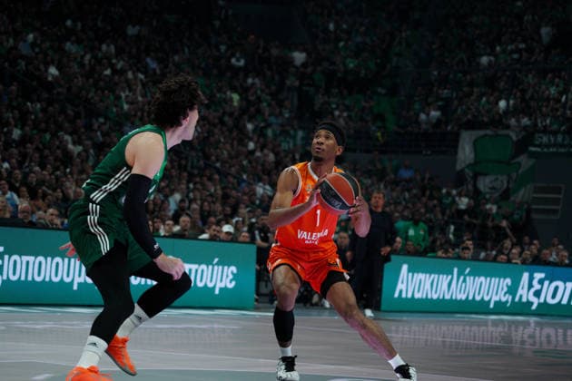 May 6, 2026, Athens, Athens, Greece: KAMERON TAYLOR in action during the EuroLeague Playoffs Game 3 between Panathinaikos and Valencia at Telekom Center Athens in Athens, Greece on May 6, 2026. EuroLeague Playoffs: Panathinaikos Vs Valencia  - ZUMAa226 20260506_zip_a226_013 Copyright: xGiorgosxArapekosx