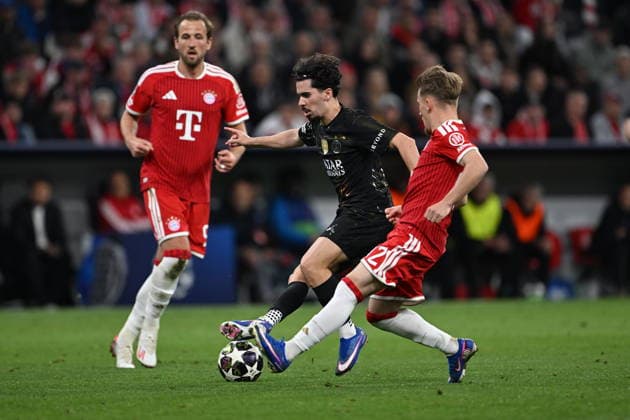 FC Bayern Munich v PSG - UEFA Champions League MUNICH, GERMANY - MAY 6: Vitinha (C) of Paris Saint-Germain in action during the UEFA Champions League Semi-Final Second Leg match between FC Bayern Munich and Paris Saint-Germain at Football Arena Munich in Munich, Germany, on May 6, 2026. Halil Sagirkaya Anadolu Munich Germany. Editorial use only. Please get in touch for any other usage.  Copyright: x2026xAnadoluxHalilxSagirkayax