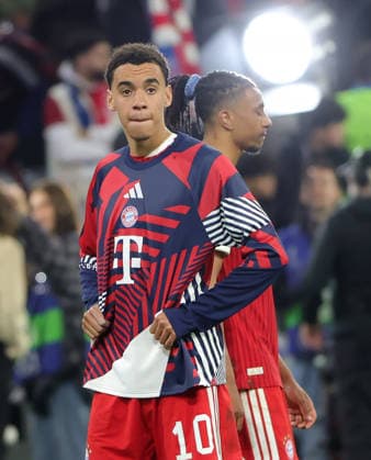 06.05.2026, FC Bayern vs Paris Saint Germain, Allianz Arena Muenchen, Fussball, im Bild: Jamal Musiala (FC Bayern Muenchen) und Michael Olise (FC Bayern Muenchen)