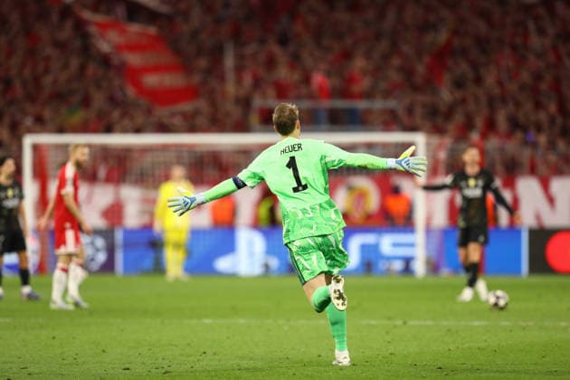 May 6, 2026, Munich, Bavaria, Germany: MANUEL NEUER of Bayern reacts in the UEFA Champions League 2025 26 Semi-final Leg 2 game between Bayern Munich and Paris Saint-Germain at the Allianz Arena in Munich, Germany. The game ended up in a 1:1 draw, and PSG won 6:5 on aggregate to advance to the Final. Munich Germany - ZUMAc179 20260506_zep_c179_085 Copyright: xMickaelxChavetx