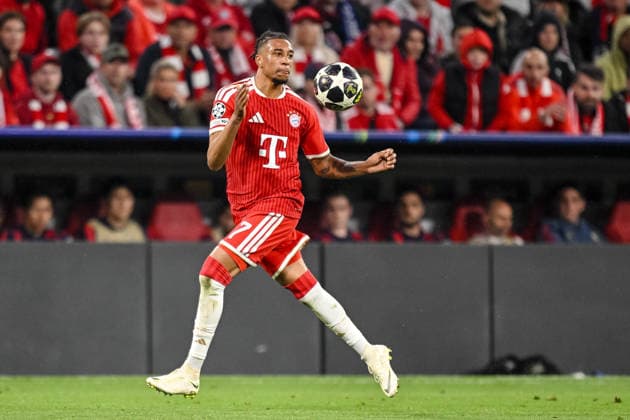 Michael Olise (FC Bayern München) controls the Ball during the UEFA Champions League 2025 26 Semi Final Second Leg match between FC Bayern München and Paris Saint-Germain at Football Arena Munich on May 6, 2026 in Munich, Germany. (Photo by Harry Langer DeFodi Images) -