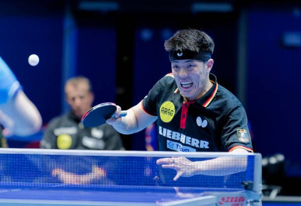 Dang Qiu, Deutschland, Borussia Düsseldorf, im Viertelfinale gegen Japan bei den Team-Weltmeisterschaften im Tischtennis in London in der OVO Arena Wembley. Dang Qiu, Deutschland, Borussia Düsseldorf, Europameister 2022 und Champions-Frankfurt-Finalist 2025, am 7. Mai 2026 im Viertelfinale der Team-Weltmeisterschaften im Tischtennis in London gegen Japan. Der Düsseldorfer unterliegt trotz eiuner guten Leistung Sora Matsushima und Tomokazu Harimoto. London OVO Arena Wembley London England *** Dang Qiu, Germany, Borussia Düsseldorf, in the quarter-finals against Japan at the World Team Table Tennis Championships in London at OVO Arena Wembley Dang Qiu, Germany, Borussia Düsseldorf, European Champion 2022 and Champions Frankfurt Finalist 2025, on May 7, 2026 in the quarter-finals of the World Team Table Tennis Championships in London against Japan The Düsseldorf player loses despite a good performance Sora Matsushima and Tomokazu Harimoto London OVO Arena Wembley London England