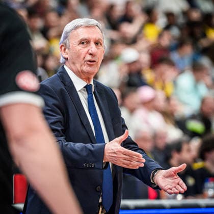 Svetislav Pesic(FC Bayern Basketball, Head-Coach) - kritischer Blick zum Referee GER, MHP Riesen Ludwigsburg vs. FC Bayern Muenchen Basketball, Basketball Bundesliga, easycredit BBL, 33. Spieltag, Spielzeit 2025 2026, 07.05.2026 GER, MHP Riesen Ludwigsburg vs. FC Bayern Muenchen Basketball, Basketball Bundesliga, easycredit BBL, 33. Spieltag, Spielzeit 2025 2026, 07.05.2026 Ludwigsburg Copyright: xSandyxDinkelackerx EP_SDR
