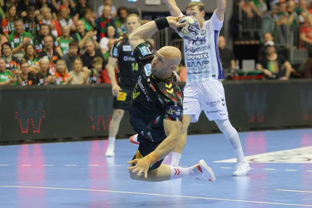 07.05.2026, xtgx, Handball, EHF Champions League 1 4 Finale, SC Magdeburg - Pick Szeged v.l. Oscar Bergendahl (Magdeburg, 54) wirft Tor, Torschuetze, erzielt Tor, Treffer, scores the goal Magdeburg