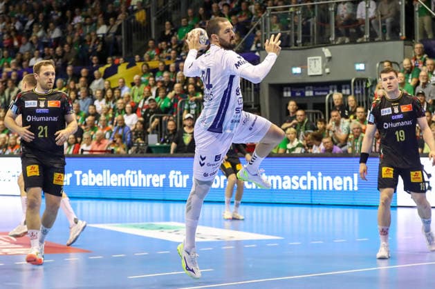 07.05.2026, xgox, Handball - EHF Champions League - 1 4 Finale SC Magdeburg - Pick Szeged v.l. Lazar Kukic (Szeged, 34) wirft Tor, Torschuetze, erzielt Tor, Treffer, scores the goal Magdeburg