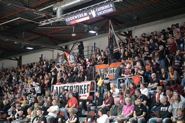 easyCredit Basketball Bundesliga, 33. Spieltag, Niners Chemnitz -Frankfurt Skyliners 07.05.2026 ab 18.30 Uhr Chemnitz, Chemnitz Arena Im Foto: Fanblock Niners Chemnitz easyCredit Basketball Bundesliga, 33. Spieltag, Niners Chemnitz - Frankfurt Skyliners Chemnitz Sachsen Deutschland