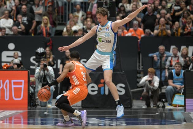 easyCredit Basketball Bundesliga, 33. Spieltag, Niners Chemnitz -Frankfurt Skyliners 07.05.2026 ab 18.30 Uhr Chemnitz, Chemnitz Arena Im Foto: Freiwurf Cory Davis(5) easyCredit Basketball Bundesliga, 33. Spieltag, Niners Chemnitz - Frankfurt Skyliners Chemnitz Sachsen Deutschland