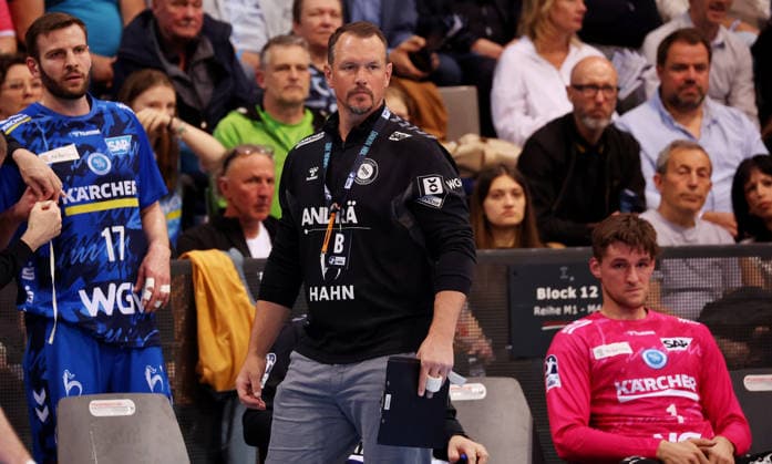 07.05.2026, Deutschland, Stuttgart, DAIKIN HBL Handball Bundesliga Saison 2025 2026, TVB Stuttgart vs. Rhein-Neckar Löwen, TVB Trainer Misha Kaufmann enttäuscht