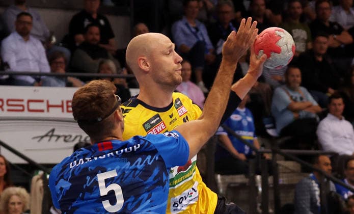 07.05.2026, Deutschland, Stuttgart, DAIKIN HBL Handball Bundesliga Saison 2025 2026, TVB Stuttgart vs. Rhein-Neckar Löwen, v.l. Antonio Serradilla (TVB), Lukas Sandell (RNL)