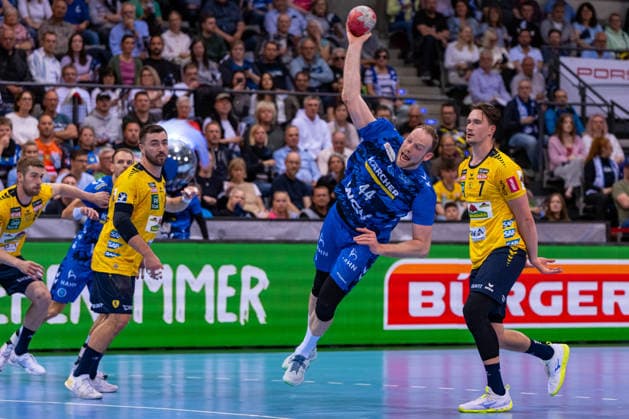 DAIKIN Handball Bundesliga: TVB Stuttgart vs. Rhein-Neckar Löwen; 07.05.2026 Stuttgart, GERMANY - 07. Mai 2026: Lenny Rubin (TVB Stuttgart, 44) beim wWurf aufs Tor während dem Match zwischen dem TVB Stuttgart und den Rhein-Neckar Löwen am 31. Spieltag der Daikin Handball Bundesliga in der Porsche-Arena. Copyright: xBEAUTIFULxSPORTS Steinx