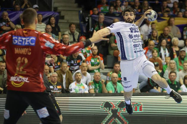 07.05.2026, xtgx, Handball, EHF Champions League 1 4 Finale, SC Magdeburg - Pick Szeged v.l. Imanol Garciandia Alustiza (Szeged, 41) wirft Tor, Torschuetze, erzielt Tor, Treffer, scores the goal Magdeburg