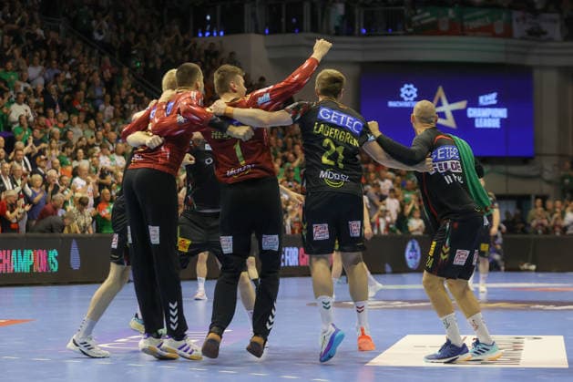 07.05.2026, xtgx, Handball, EHF Champions League 1 4 Finale, SC Magdeburg - Pick Szeged v.l. Magdeburg Jubel ueber den Sieg, Jubel nach Spielende Magdeburg