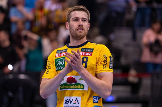 DAIKIN Handball Bundesliga: TVB Stuttgart vs. Rhein-Neckar Löwen; 07.05.2026 Stuttgart, GERMANY - 07. Mai 2026: Tim Nothdurft (Rhein-Neckar Löwen, 8) nach dem Match zwischen dem TVB Stuttgart und den Rhein-Neckar Löwen am 31. Spieltag der Daikin Handball Bundesliga in der Porsche-Arena. Copyright: xBEAUTIFULxSPORTS Steinx