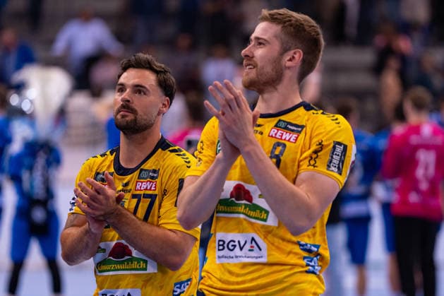 DAIKIN Handball Bundesliga: TVB Stuttgart vs. Rhein-Neckar Löwen; 07.05.2026 Stuttgart, GERMANY - 07. Mai 2026: Dani Baijens (Rhein-Neckar Löwen, 77) und Tim Nothdurft (Rhein-Neckar Löwen, 8) feiern nach dem Match zwischen dem TVB Stuttgart und den Rhein-Neckar Löwen am 31. Spieltag der Daikin Handball Bundesliga in der Porsche-Arena. Copyright: xBEAUTIFULxSPORTS Steinx