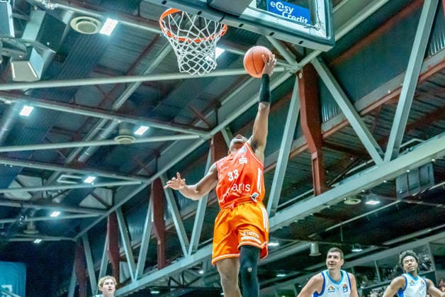 Chemnitz, Deutschland 07. Mai 2026: 1. BBL - 2025 2026 - Sp. 33 - Niners Chemnitz gegen Skyliners Frankfurt Im Bild: Eric Washington (99) mit einem Dunking Copyright: xFotostandx xNachtigallx