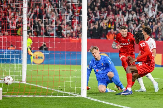 Lukas Kübler (SC Freiburg) scores his team s first goal during the UEFA Europa League 2025 26 Semi-Final Second Leg match between Club Freiburg and SC Braga at Stadion am Wolfswinkel on May 7, 2026 in Freiburg im Breisgau, Germany. (Photo by Harry Langer DeFodi Images) -