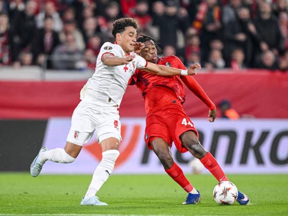 Vitor Carvalho (SC Braga) and Johan Manzambi (SC Freiburg) battle for the ball during the UEFA Europa League 2025 26 Semi-Final Second Leg match between Club Freiburg and SC Braga at Stadion am Wolfswinkel on May 7, 2026 in Freiburg im Breisgau, Germany. (Photo by Harry Langer DeFodi Images) -