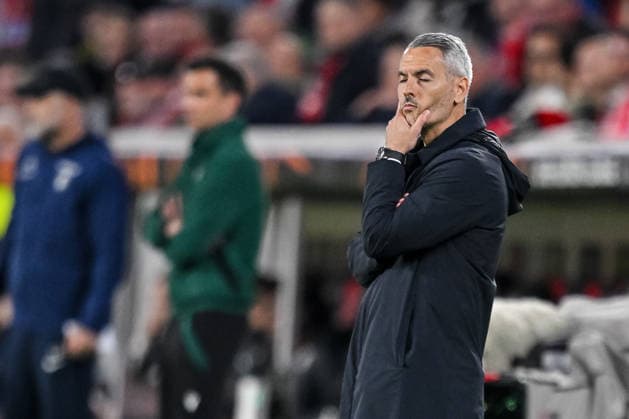 Trainer Carlos Vicens (SC Braga) gestures during the UEFA Europa League 2025 26 Semi-Final Second Leg match between Club Freiburg and SC Braga at Stadion am Wolfswinkel on May 7, 2026 in Freiburg im Breisgau, Germany. (Photo by Harry Langer DeFodi Images) -