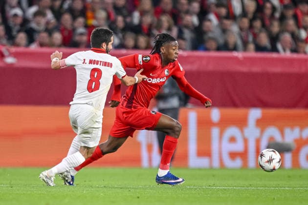Joao Moutinho (SC Braga) and Johan Manzambi (SC Freiburg) battle for the ball during the UEFA Europa League 2025 26 Semi-Final Second Leg match between Club Freiburg and SC Braga at Stadion am Wolfswinkel on May 7, 2026 in Freiburg im Breisgau, Germany. (Photo by Harry Langer DeFodi Images) -