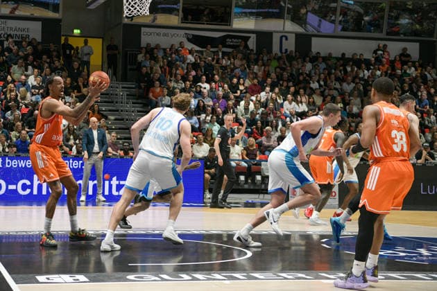 easyCredit Basketball Bundesliga, 33. Spieltag, Niners Chemnitz -Frankfurt Skyliners 07.05.2026 ab 18.30 Uhr Chemnitz, Chemnitz Arena Im Foto: easyCredit Basketball Bundesliga, 33. Spieltag, Niners Chemnitz - Frankfurt Skyliners easyCredit Basketball Bundesliga, 33. Spieltag, Niners Chemnitz - Frankfurt Skyliners Chemnitz Sachsen Deutschland