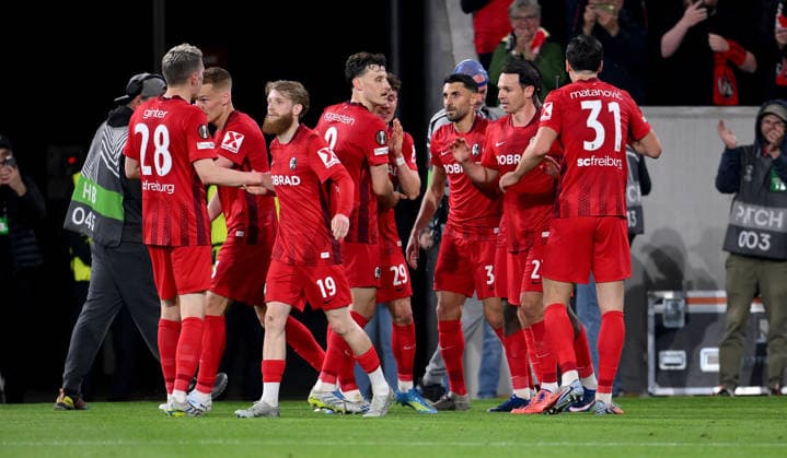 FUSSBALL EUROPA LEAGUE SAISON 2025 2026 Halbfinal Rueckspiel 07.05.2026 SC Freiburg - SC Braga Jubel SC Freiburg nach dem Tor zum 2 - 0,