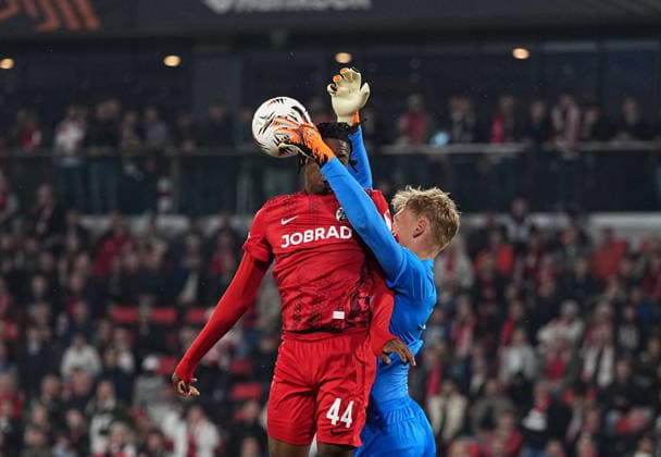 Johan Manzambi (SC Freiburg) and Lukas Hornicek (Braga) battle for the ball during Freiburg and Braga, UEFA Europa League Semi final, Europa-Park Stadion, Freiburg, Germany on May 7, 2026. Thor Wegner DeFodi Images. (Photo by DeFodi Images) -
