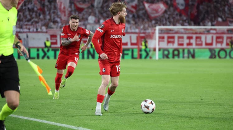 07.05.2026, xrekx, Fussball UEFA Europa League, SC Freiburg - Sporting Braga v.l. Lukas Kübler Kuebler (SC Freiburg) Niklas Beste (SC Freiburg) (DFL DFB REGULATIONS PROHIBIT ANY USE OF PHOTOGRAPHS as IMAGE SEQUENCES and or QUASI-VIDEO) Freiburg