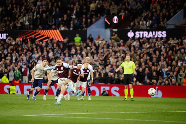 Europa League 2025 26 Semi Final 2nd Leg Aston Villa vs Nottingham Forest Villa Park 07.05.2026 Emi Buendía of Aston Villa scores from the spot 2-0 Europa League 2025 26 Semi Final 2nd Leg Aston Villa vs Nottingham Forest Villa Park 07.05.2026 Photograph By Marc Aspland The Times  Copyright: xMarcxAsplandx NINTCHDBPICT001078972003