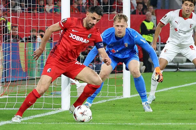07.05.2026, xrekx, Fussball UEFA Europa League, SC Freiburg - Sporting Braga v.l. Vincenzo Grifo (SC Freiburg) Lukas Hornicek (SC Braga) (DFL DFB REGULATIONS PROHIBIT ANY USE OF PHOTOGRAPHS as IMAGE SEQUENCES and or QUASI-VIDEO) Freiburg