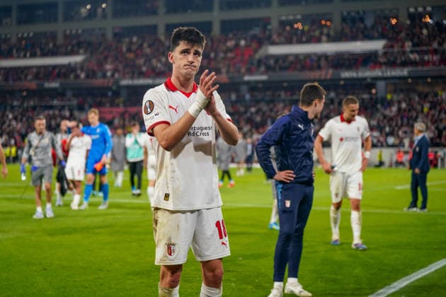 Deutschland: Fussball Europa League 2025 - 2026, Halbfinale - SC Freiburg vs Sporting Braga - Europa Park Stadion (Freiburg): Pau Victor (SC Braga, 18) Enttäuschung, Trauer, Tränen Copyright: xJOERANxSTEINSIEKx