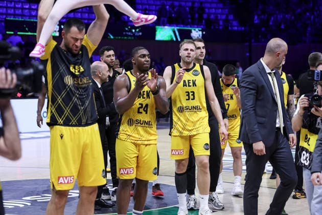 May 7, 2026, Badalona, Barcelona, Spain: Players of AEK BC celebrates the victory during the Final Four Basketball Champions League Semi Finals basketball match played between AEK BC and Unicaja at Palau Olimpic Badalona on May 07, 2026 in Badalona, Barcelona, Spain. Badalona Spain - ZUMAa181 20260507_zaa_a181_168 Copyright: xJavierxBorregox