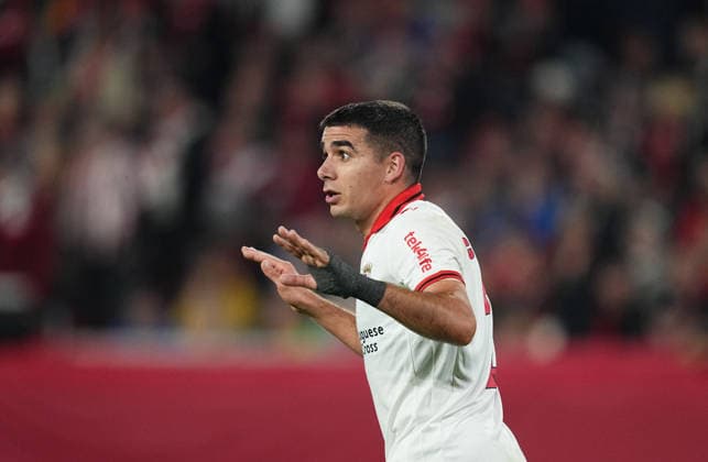 Victor Gomez (Braga) gestures during Freiburg and Braga, UEFA Europa League Semi final, Europa-Park Stadion, Freiburg, Germany on May 7, 2026. Thor Wegner DeFodi Images. (Photo by DeFodi Images) -