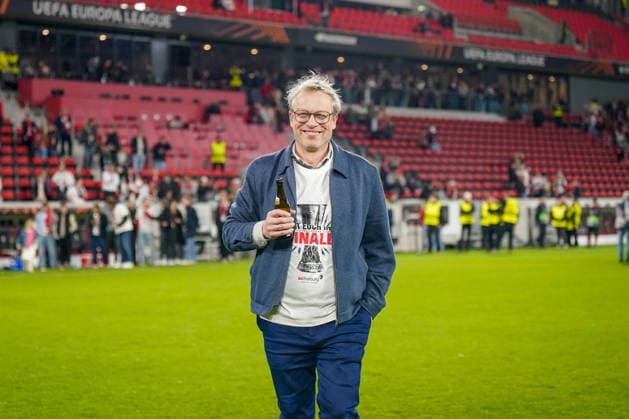 Deutschland: Fussball Europa League 2025 - 2026, Halbfinale - SC Freiburg vs Sporting Braga - Europa Park Stadion (Freiburg): Klemens Hartenbach (SC Freiburg, Sportdirektor) Freude, Emotionen, Jubel Copyright: xJOERANxSTEINSIEKx