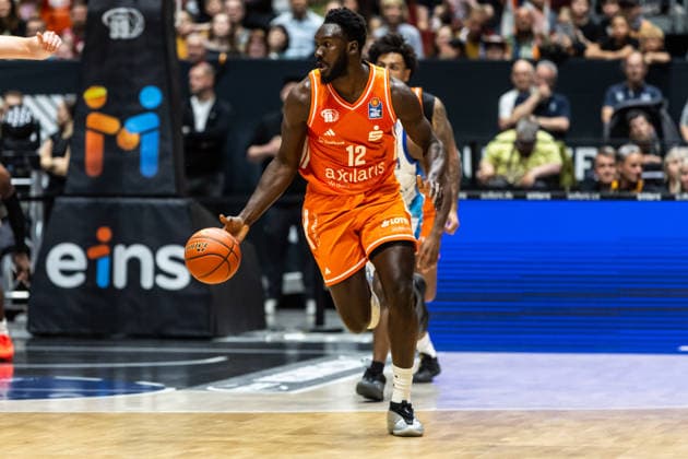 GER, easy-Credit Basketball-Bundesliga, Niners Chemnitz - Frankfurt Skyliners. 07.05.2026, Messe, Chemnitz, GER, easy-Credit Basketball-Bundesliga, Niners Chemnitz - Frankfurt Skyliners. Amadou Sow (Niners Chemnitz, 12) Foto Alexander Trienitz Chemnitz Messe Sachsen Deutschland