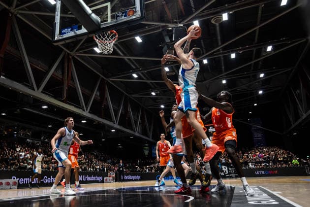 GER, easy-Credit Basketball-Bundesliga, Niners Chemnitz - Frankfurt Skyliners. 07.05.2026, Messe, Chemnitz, GER, easy-Credit Basketball-Bundesliga, Niners Chemnitz - Frankfurt Skyliners. Logan Johnson (Frankfurt Skyliners 0) Foto Alexander Trienitz Chemnitz Messe Sachsen Deutschland