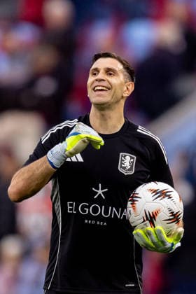 Aston Villa v Nottingham Forest, Europa League, Semi-Final Aston Villa goalkeeper Emiliano Martinez (23) points before the Europa League semi final second leg match between Aston Villa and Nottingham Forest at Villa Park, Birmingham, UK on 7 May 2026. Birmingham Villa Park West Midlands UK Editorial use only , Copyright: xManjitxNarotrax PSI-24205-0062