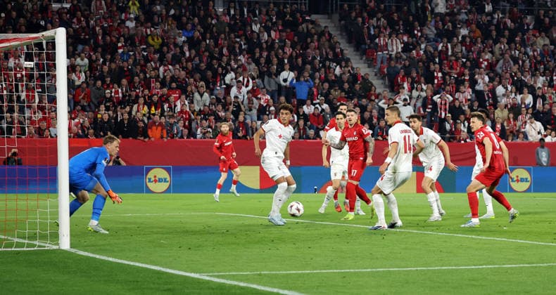 07.05.26 SC Freiburg - SC Braga Deutschland, Freiburg, 07.05.2026, Fussball, Europa League, Saison 2025 2026, Halbfinale, SC Freiburg - SC Braga: Lukas Kübler (SC Freiburg); Tor 1:0 Kübler.